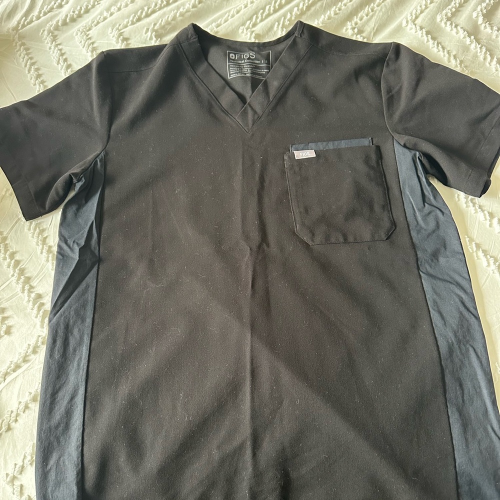 Figs men’s scrub set
